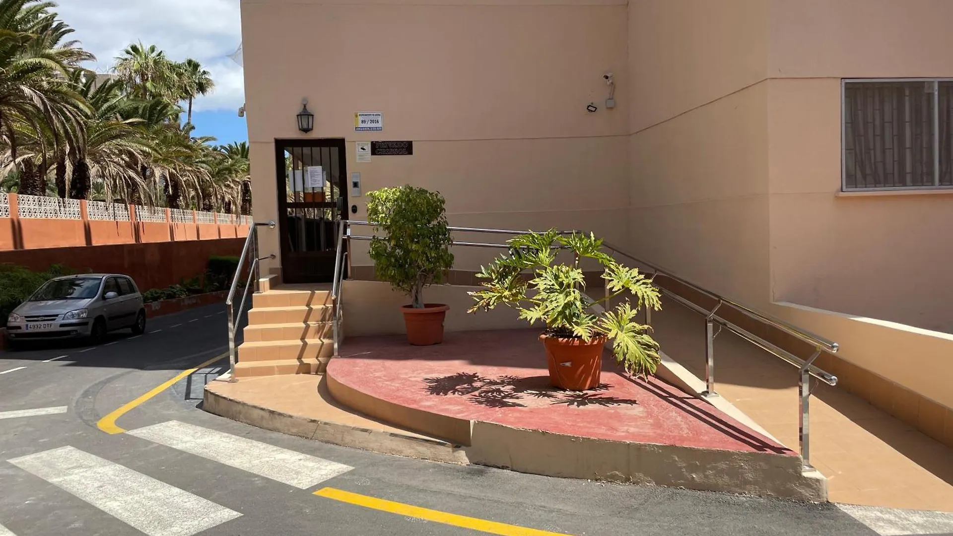 Tenerifeopenhome Holiday Apartment On The Beach Arona  0*, Arona (Tenerife)